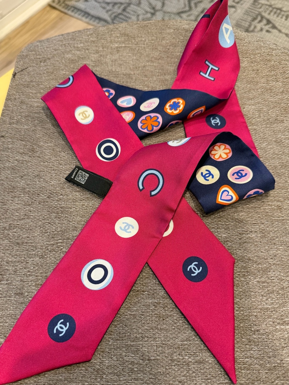 CHANEL twilly scarf
